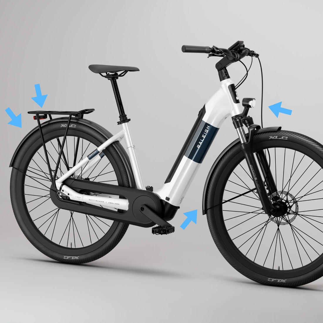 Fully equipped – mudguards, rack, lights