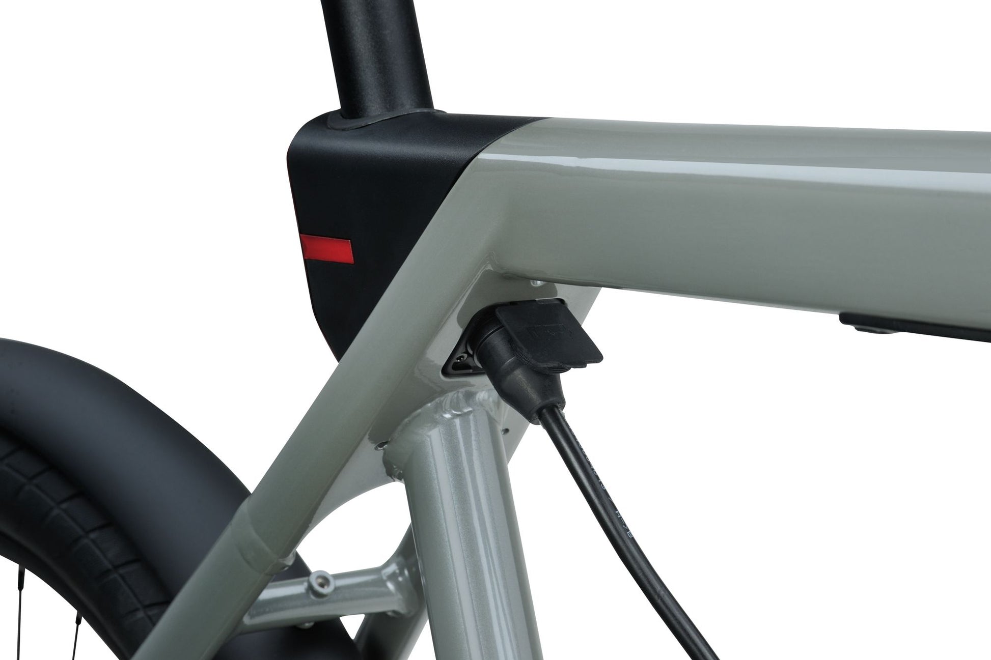 Raleigh ONE grey on bike charging point2