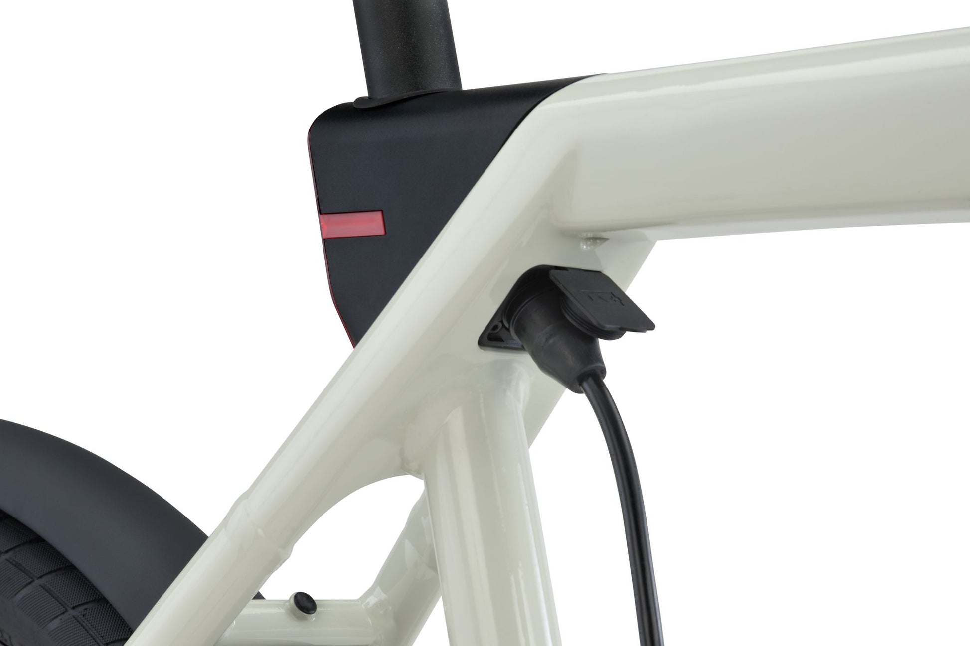 Raleigh ONE white on bike charging2
